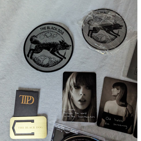 Taylor Swift The Tortured Poets Department Deluxe CD The Black Dog TTPD - Picture 6 of 14